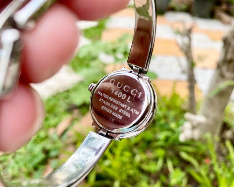 นาฬิกาGucci 1400L Bangle Watch (swiss made) แท้ศูนย์ รูปที่ 3