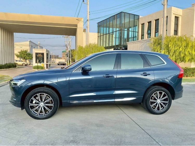 Volvo XC60 2020 2.0 T8 Inscription 4WD Sedan ไฮบริด ไม่ติดแก๊ส เกียร์อัตโนมัติ เทา รูปที่ 4