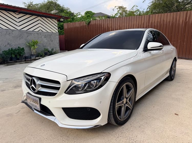 รถ Mercedes-Benz C-Class C300 สี ขาว