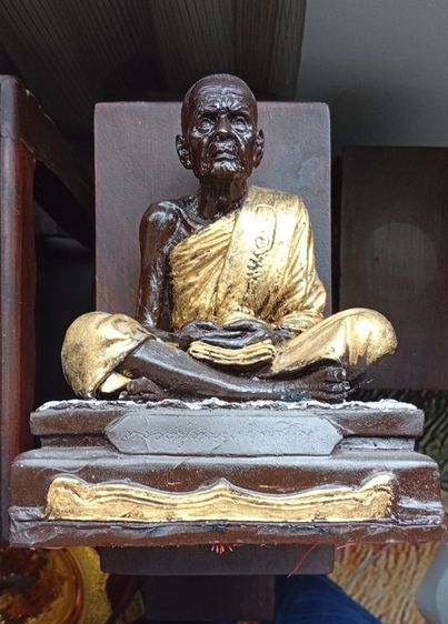 พระบูชาหลวงปู่หมุน 105 ปี หน้าตัก 5 นิ้ว รุ่นเสาร์5