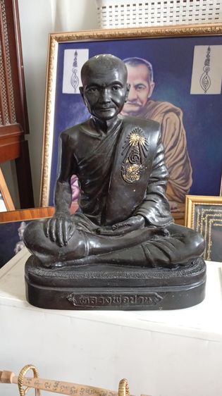 พระบูชาหลวงพ่อปาน วัดบางนมโค อยุธยา หน้าตักประมาณ 9 นิ้ว เนื้อโลหะ