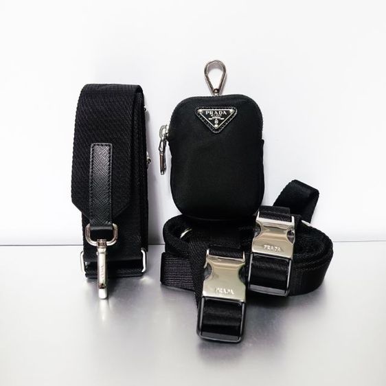 New PRADA
Yoga Mat with Strap and Mini Nylon Bag รูปที่ 3