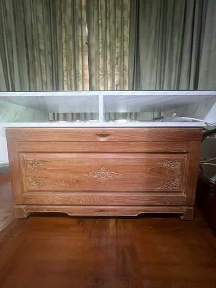 ตู้ท้ายเตียง