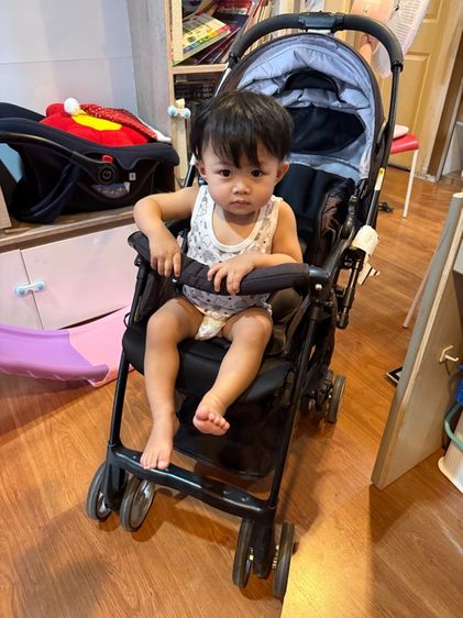 ขายรถเข็นเด็ก Aprica AirRia ญี่ปุ่นแท้ เข็น 2 ทาง น้ำหนักเบา สภาพดี รูปที่ 8