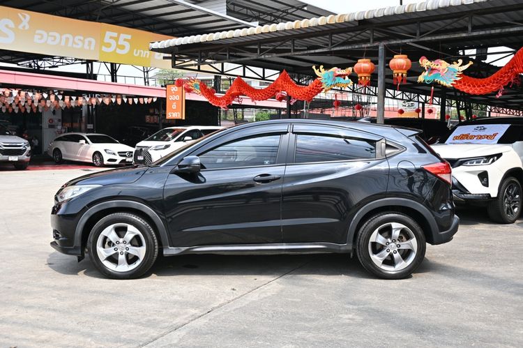 Honda HR-V 2015 1.8 E Sedan เบนซิน ไม่ติดแก๊ส เกียร์อัตโนมัติ ดำ รูปที่ 4