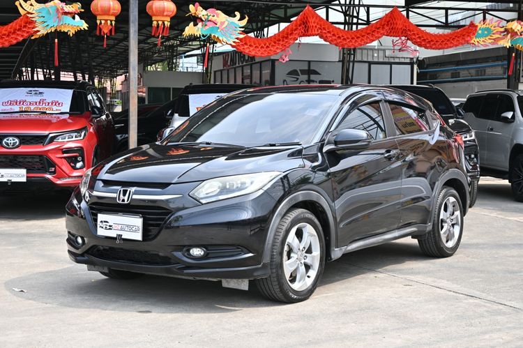รถ Honda HR-V 1.8 E สี ดำ