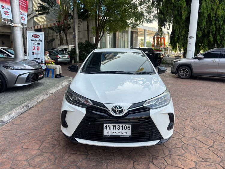 Toyota Yaris ATIV 2020 1.2 Sport Sedan เบนซิน ไม่ติดแก๊ส เกียร์อัตโนมัติ ขาว รูปที่ 2