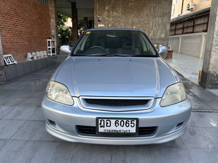 Honda Civic 2000 2.0 Type R Sedan เบนซิน เกียร์อัตโนมัติ บรอนซ์เงิน รูปที่ 3