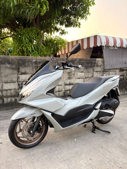 ขาย HONDA PCX 160cc ABS ปี2024 สภาพสวยมากเดิมๆ รถมือเดียว ใช้งานน้อย รูปที่ 3