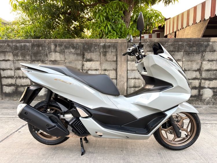 ขาย HONDA PCX 160cc ABS ปี2024 สภาพสวยมากเดิมๆ รถมือเดียว ใช้งานน้อย