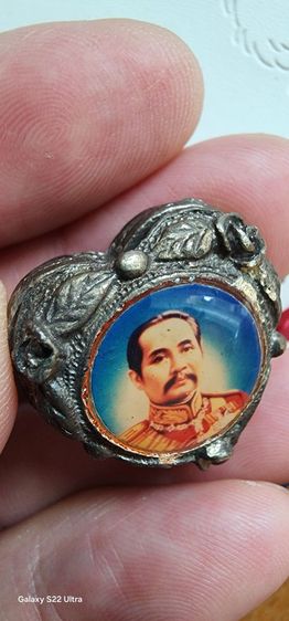 ตลับสีผึ้งล๊อคเก็ตรูป ร.๕ (ทำจากเงินยวง) รูปที่ 6