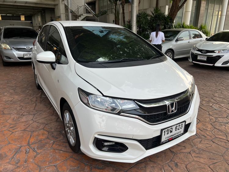 Honda Jazz 2020 1.5 V+ Sedan เบนซิน ไม่ติดแก๊ส เกียร์อัตโนมัติ ขาว รูปที่ 2