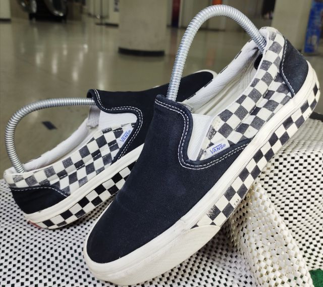 รองเท้า💥VANS Slip - On💥ของแท้‼️ลายสก็อตสีดำ -ขาว พื้นเดิม นิ่ม เบา สวยๆ เดิม สภาพดี💥ไซร์ 40  รูปที่ 14