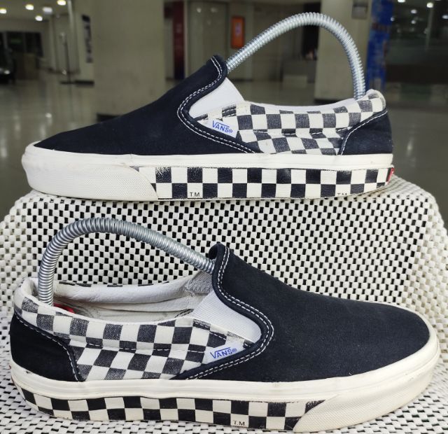รองเท้า💥VANS Slip - On💥ของแท้‼️ลายสก็อตสีดำ -ขาว พื้นเดิม นิ่ม เบา สวยๆ เดิม สภาพดี💥ไซร์ 40  รูปที่ 9