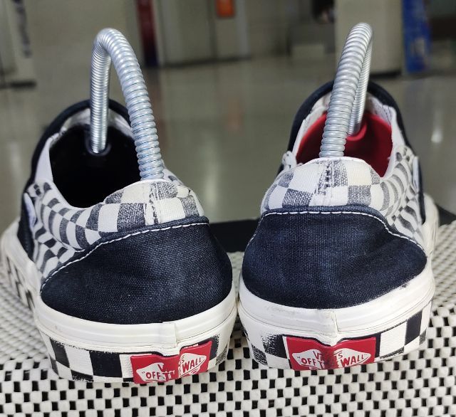 รองเท้า💥VANS Slip - On💥ของแท้‼️ลายสก็อตสีดำ -ขาว พื้นเดิม นิ่ม เบา สวยๆ เดิม สภาพดี💥ไซร์ 40  รูปที่ 8