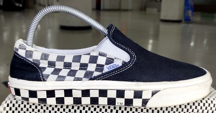 รองเท้า💥VANS Slip - On💥ของแท้‼️ลายสก็อตสีดำ -ขาว พื้นเดิม นิ่ม เบา สวยๆ เดิม สภาพดี💥ไซร์ 40  รูปที่ 5