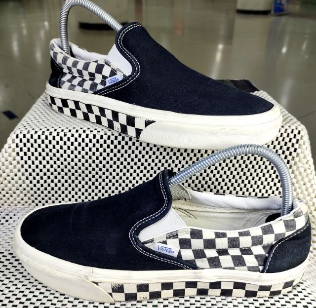 รองเท้า💥VANS Slip - On💥ของแท้‼️ลายสก็อตสีดำ -ขาว พื้นเดิม นิ่ม เบา สวยๆ เดิม สภาพดี💥ไซร์ 40 