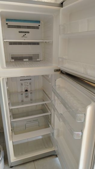 Hitachi ตู้เย็น 2 ประตู ตู้เย็น 7.7Q