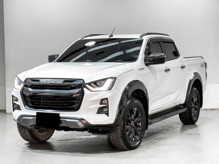 รถ Isuzu D-MAX 3.0 Vcross M 4WD สี ขาว