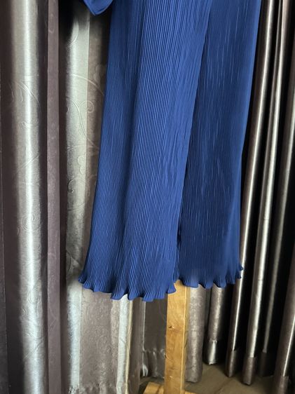 Pleat Jumpsuit with gold chain accessories full body size L Lyn Around รูปที่ 5