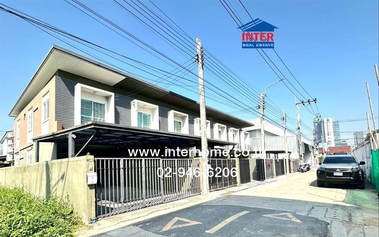 ทาวน์เฮ้าส์ 2 ชั้น 23.2 ตร.ว. ทาวน์เฮ้าส์ ซอยรามอินทรา62 แยก1 ใกล้โรงพยาบาลสินแพทย์รามอินทรา ถนนรามอินทรา เขตคันนายาว กรุงเทพมหานคร