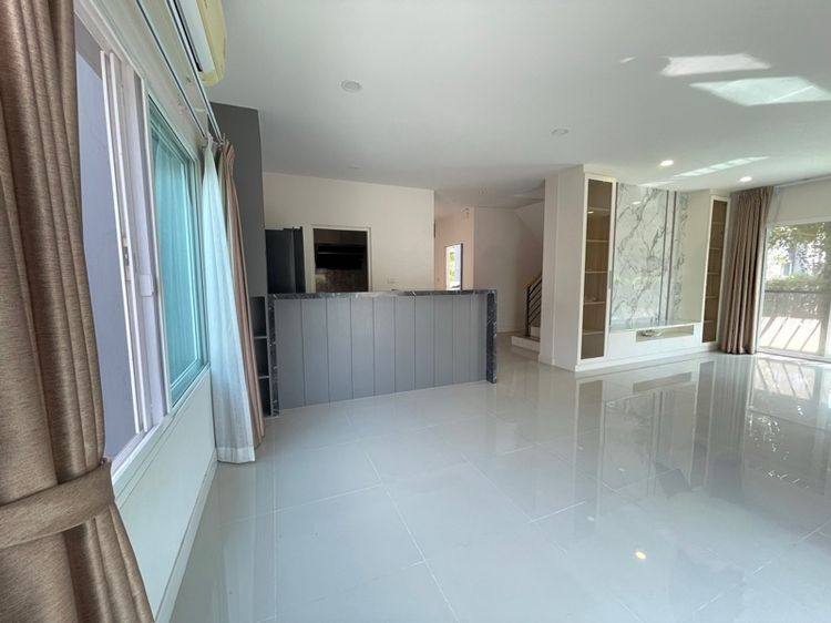 AP (Thailand) มีบางส่วน 2019 ขายบ้านเดี่ยวหลังมุม สภาพใหม่กริ๊บ โครงการคุณภาพ CENTRO บางนา-วงแหวน รูปที่ 4