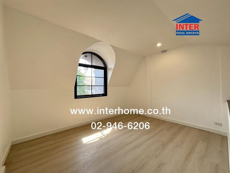 ทาวน์เฮ้าส์ 2.5 ชั้น 16 ตร.ว. หมู่บ้านบุษราคัมริมน้ำ ซอยบรมาราชชนนี9 ถนนบรมราชชชนนี ถนนจรัญสนิทวงศ์ เขตบางกอกน้อย กรุงเทพมหานคร รูปที่ 4