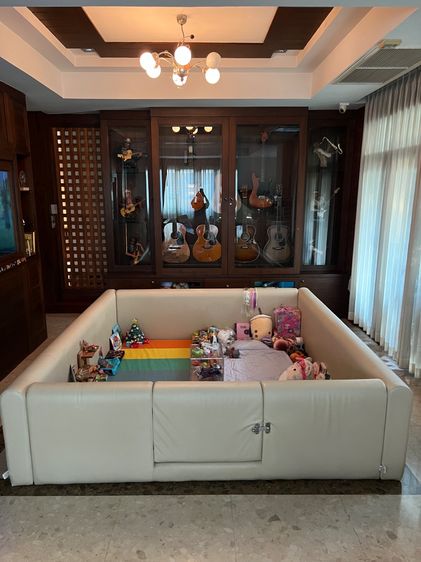 อุปกรณ์เพื่อสุขภาพและความปลอดภัย คอกกั้น