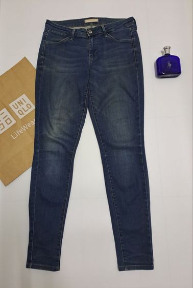 อื่นๆ M อื่นๆ กางเกงยีนส์ Skinny ขายาวกระบอกเล็ก  ญ. แบรนด์ Uniqlo‼️