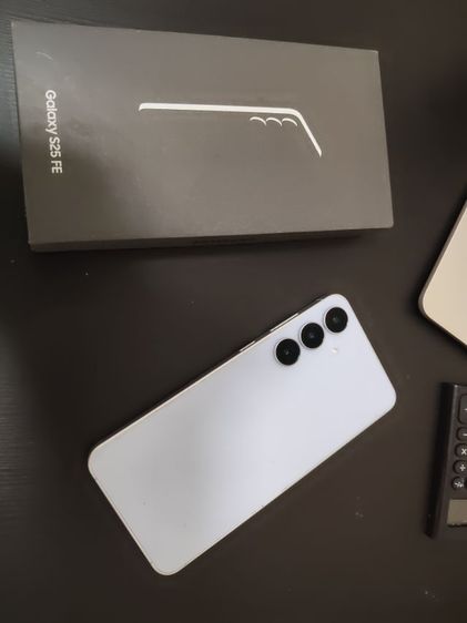 Galaxy S25 Ultra 256 GB รอรูปและข้อมูลเพิ่ม  SAMSUNG GALAXY S25 FE ปี 2025 ใช้งานน้อย