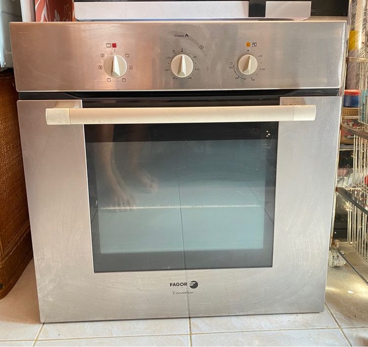 เตาอบไฟฟ้า ขนาด51ลิตร สภาพดี ใช้งานได้ปกติค่ะ