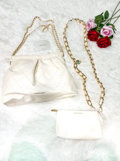  CHARLES  KEITH รุ่น Duo Double Chain Hobo Bag มือ2 รูปที่ 3