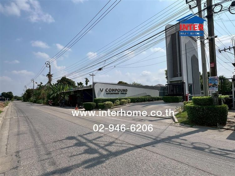 ทาวน์เฮ้าส์ 2 ชั้น 25.3 ตร.ว. หมู่บ้านวีคอมพาวด์ ราชพฤกษ์–ปิ่นเกล้า ใกล้เซ็นทรัลเวสต์วิลล์ ซอยสวนผัก32 ถนนราชพฤกษ์ ถนนสวนผัก32 บางกรวย 