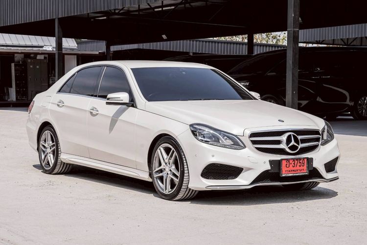 Mercedes-Benz E-Class 2014 E300 Sedan ไฮบริด ขาว รูปที่ 3