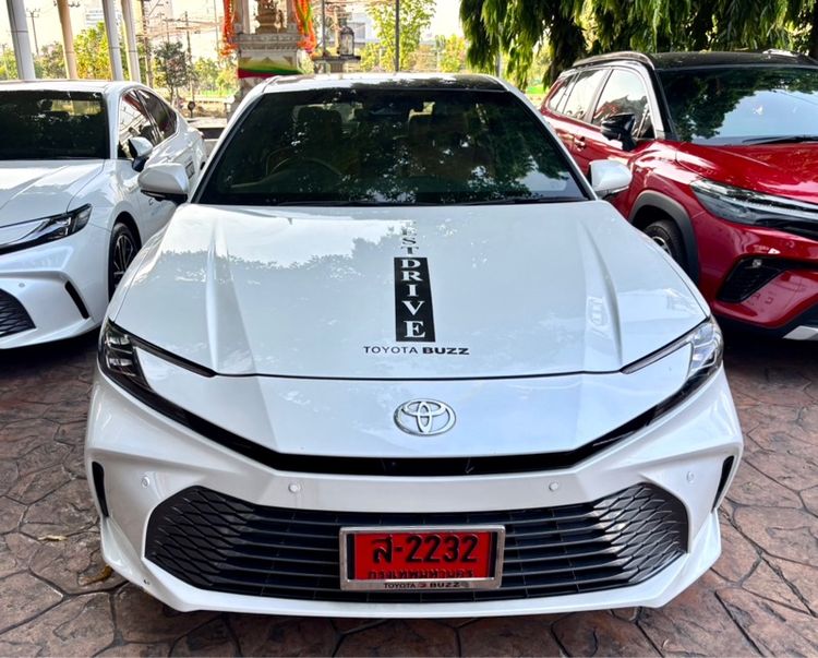 Toyota Camry 2025 2.5 HEV Premium Luxury Sedan ไฮบริด ไม่ติดแก๊ส เกียร์อัตโนมัติ ขาว รูปที่ 4