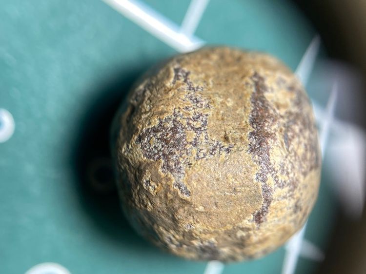 ลูกสะกด แร่บางไผ่หลวงปู่จันทร์วัดโมลี รูปที่ 2