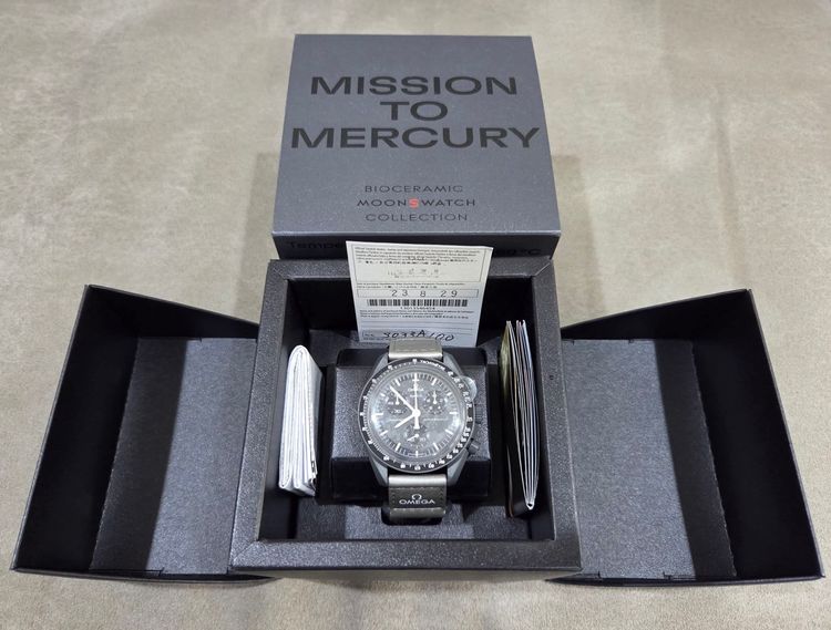 อื่นๆ ดำ Omega x Swatch