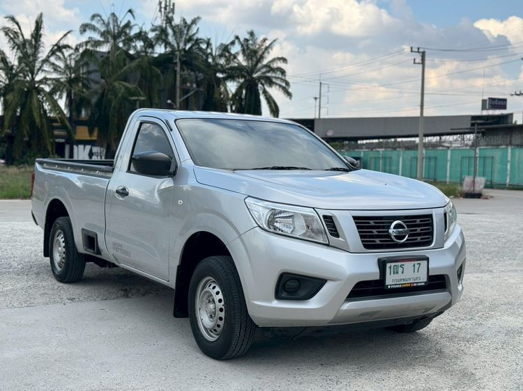 Nissan Navara 2015 2.5 SL Pickup ดีเซล ไม่ติดแก๊ส เกียร์ธรรมดา บรอนซ์เงิน รูปที่ 3