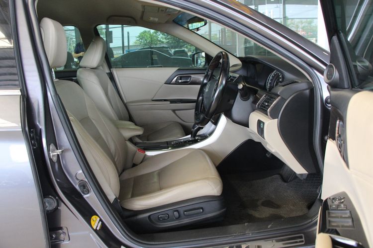 Honda Accord 2018 2.0 E i-VTEC Sedan เบนซิน ไม่ติดแก๊ส เกียร์อัตโนมัติ เทา รูปที่ 3