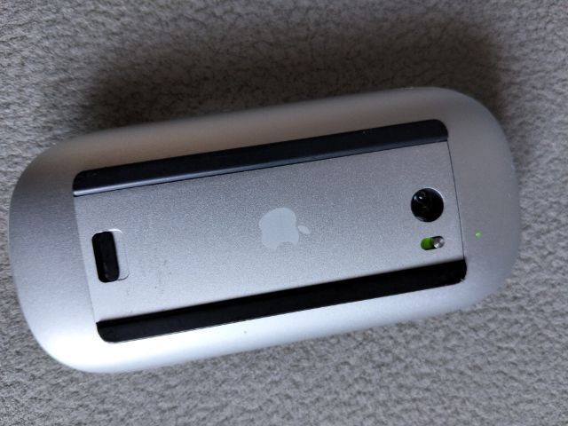 ขอขายเมาส์ Apple wireless model No A12963VDC แท้ผลิตในจีนใช้ถ่าน Alkaline AAA 2ก้อน สีขาว รูปที่ 9