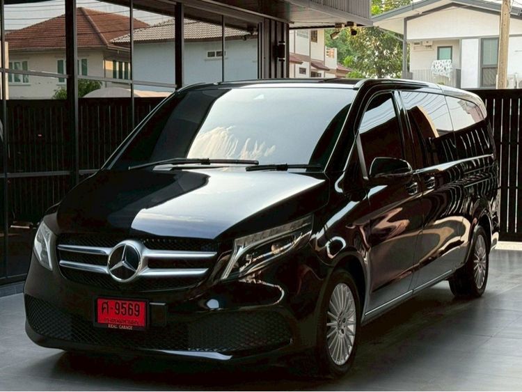 รถ Mercedes-Benz V-Class V250 สี ดำ