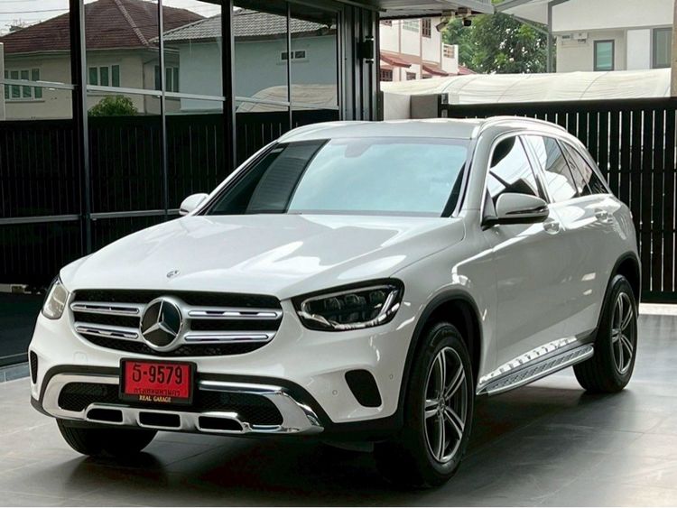 รถ Mercedes-Benz GLC-Class GLC220d สี ขาว