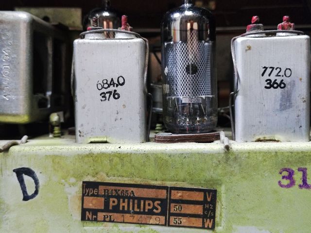 วิทยุหลอดฟิลลิปส์ รูปที่ 2