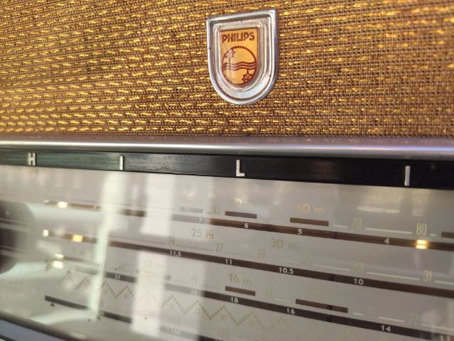 วิทยุหลอดฟิลลิปส์ รูปที่ 4