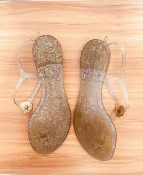 🔥 Jelly Bunny สายรัดกลิตเตอร์ สีทอง Size 39  ของแท้ สภาพสวย ใช้น้อย ลดด่วน 🔥  รูปที่ 2