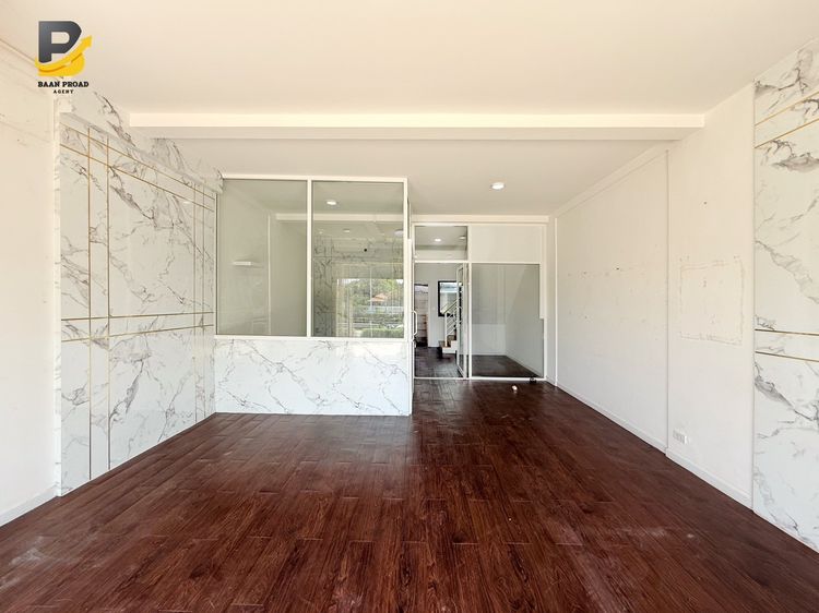 ขายและให้เช่าอาคารพาณิชย์ 3 ชั้น “ดีไลท์ วงแหวน-วัชรพล” ลำลูกกา คลอง3 ต.ลาดสวาย อ.ลำลูกกา จ.ปทุมธานี รูปที่ 2