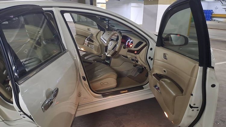 Nissan Teana 2009 2.5 250 XV Sports Series Navi Sedan เบนซิน เกียร์อัตโนมัติ ขาว รูปที่ 4