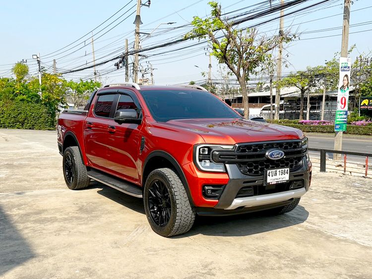 Ford Ranger 2023 2.0 Bi-Turbo 4WD Wildtrak Pickup ดีเซล ไม่ติดแก๊ส เกียร์อัตโนมัติ ส้ม รูปที่ 3