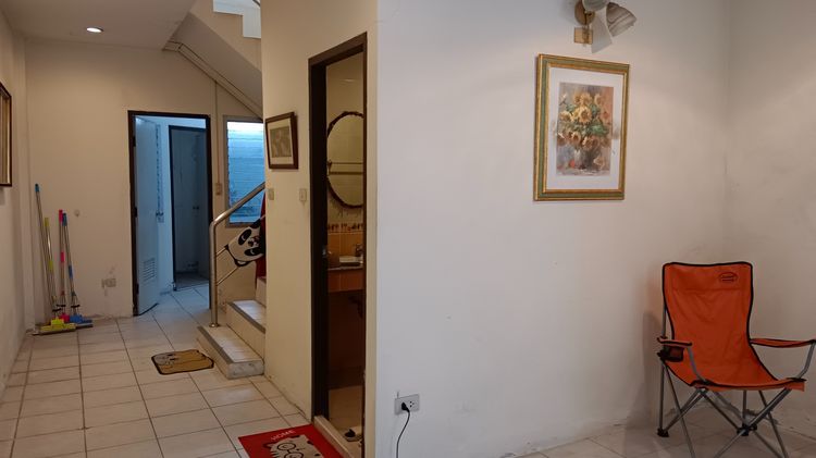 อื่นๆ ไม่มี สร้างเสร็จก่อน 2010 ให้เช่าทาวน์เฮ้าส์ 4 ชั้น Renovate ใหม่ ใกล้ MRT ห้วยขวาง – ซอยมีทรัพย์ ถนนประชาอุทิศ รูปที่ 3