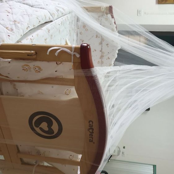 CAMERA MINKY FABRIC ZLEEP COT WOODEN BED